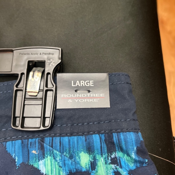 NWT Men’s Blue Patterned Swim Trunks.  Size L. - Picture 7 of 9